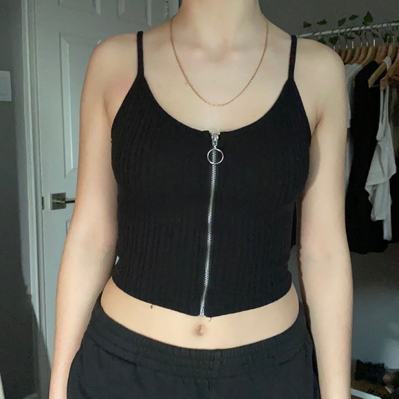 Garage top - Picture 1 of 5